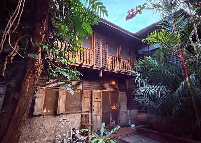 Villa Guesthouse Bangkok Guest house Bangkok